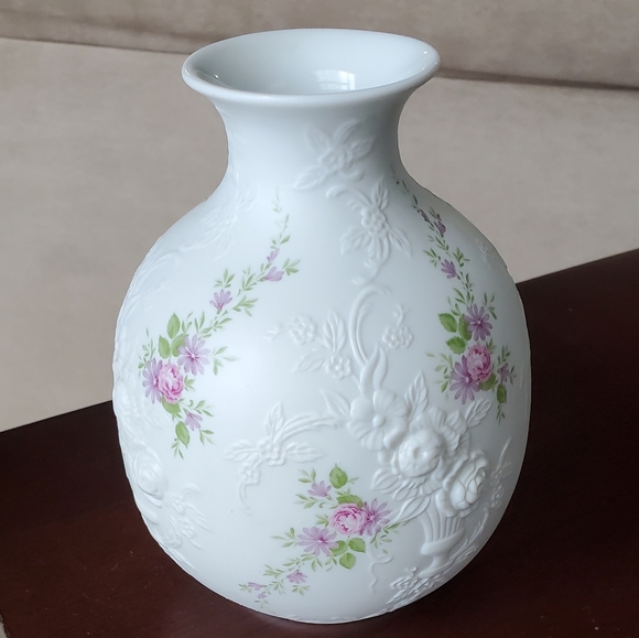 Kaiser Accents Kaiser Bisque Monaco Bulbous Vase Poshmark